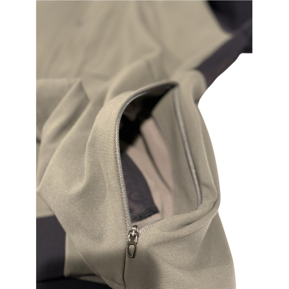 Lululemon Sojourn‎ Bomber Jacket Men's Large Grey Sage Black Warpstreme - Picture 11 of 12